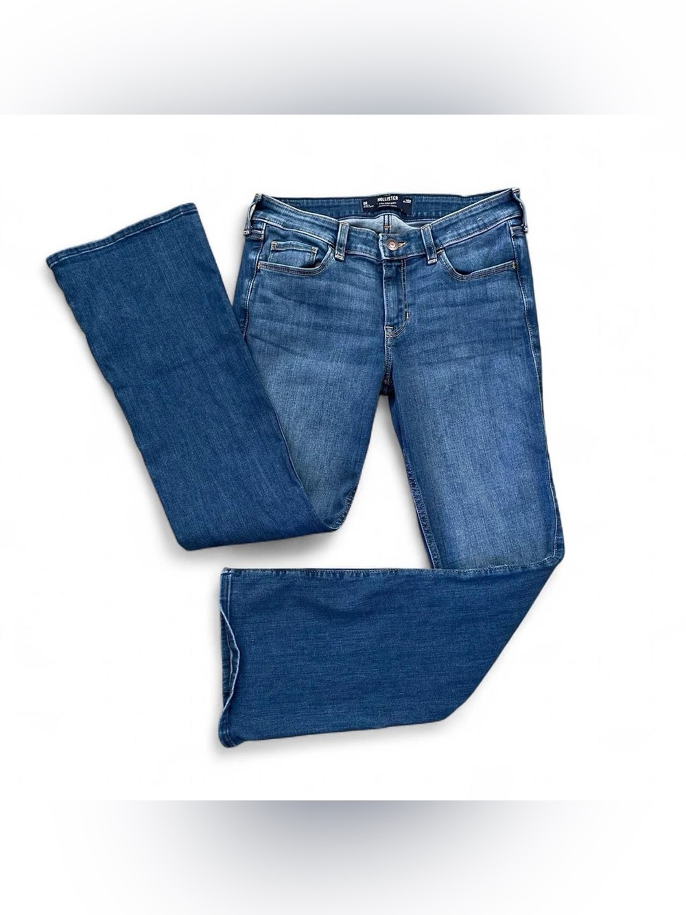Women’s Low-rise boot cut Hollister jeans size 6R/28R